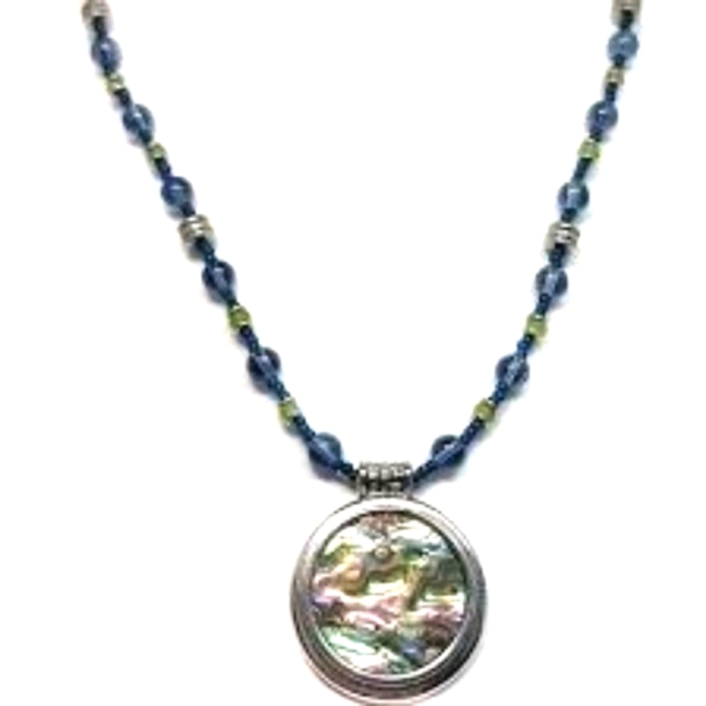 Necklace with blue & silver beads with Tommy Hil